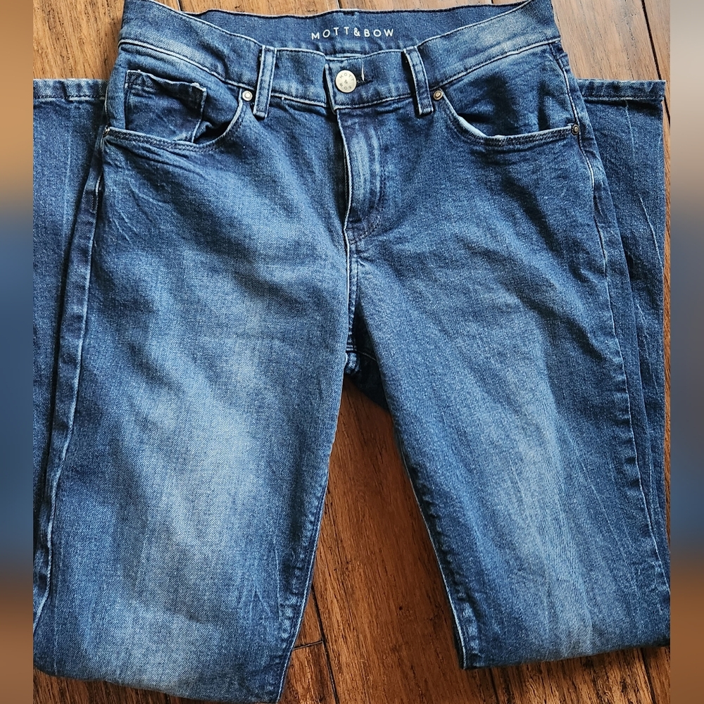 Mott & Bow Size 28 x 32 Boyfriend